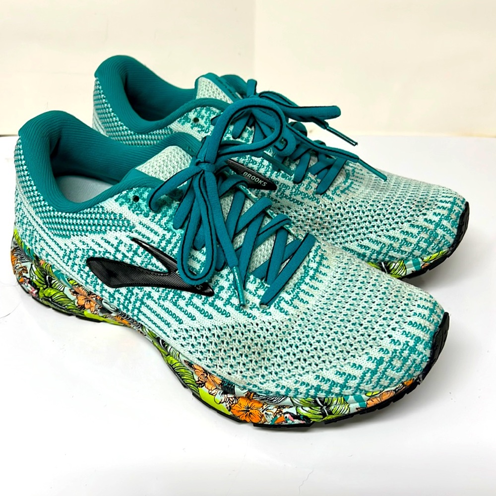 Tropical Revel 3 size 7